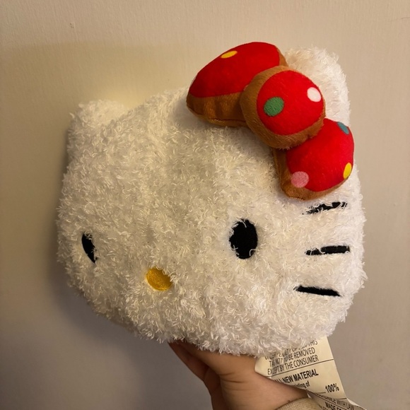Hello Kitty Nogginz Small Plush Face Pillow - Picture 5 of 9